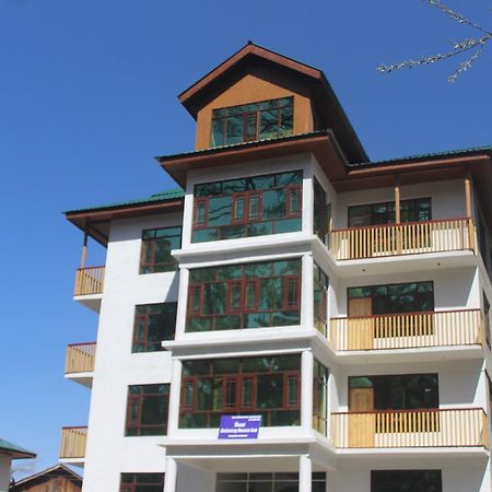 Hotel Gulmarg House Экстерьер фото